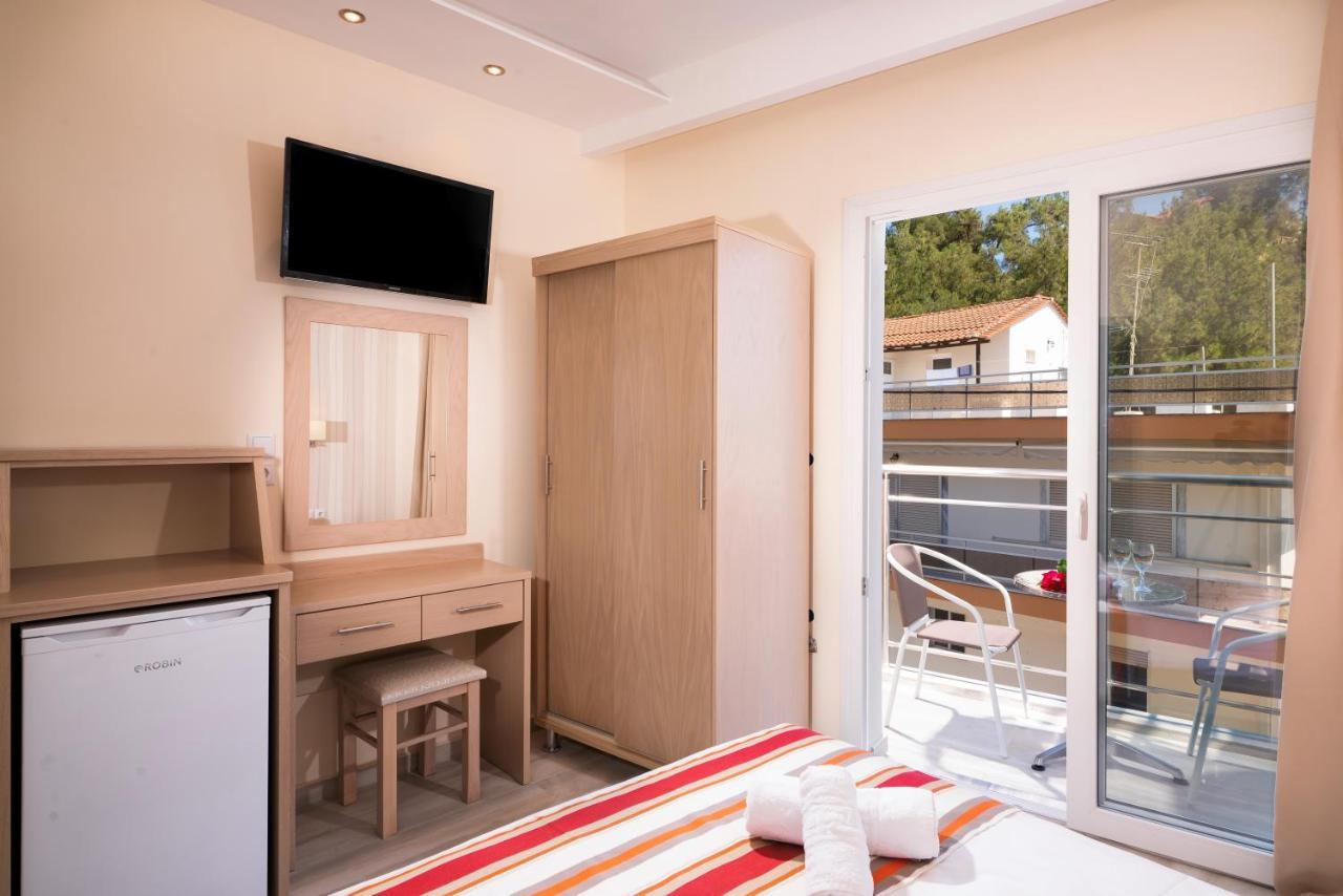 Star Bay Luxury Aparthotel Limenaria  Exterior photo